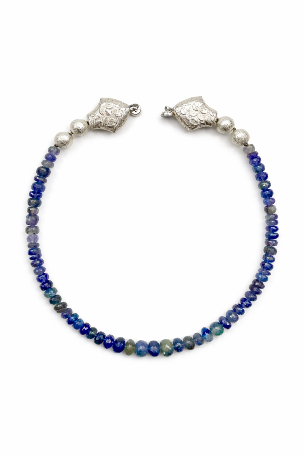 Cassis collection - Tanzanite Fish Necklace