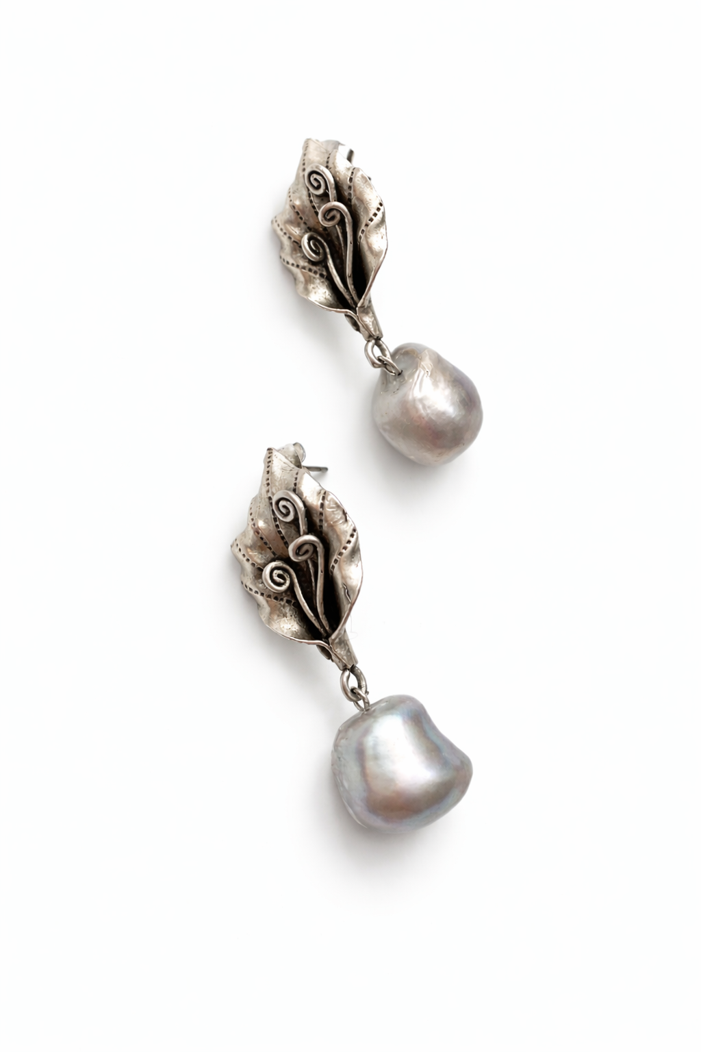 Giverny collection - Antique Silver Floral Studs With Grey Metallic Pearl Earrings